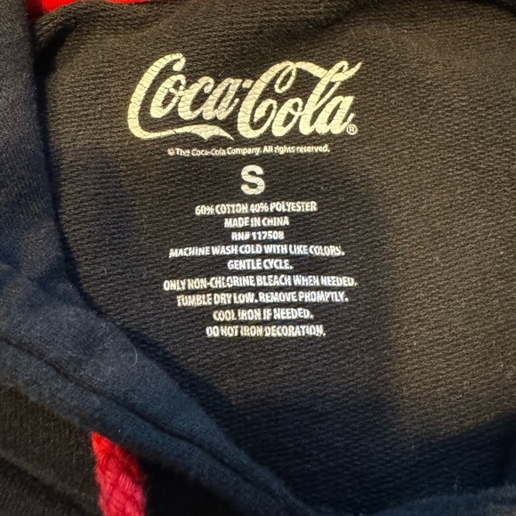 Enjoy Coke? Like new short sleeve Men’s Hoodie. Size Small - Picture 5 of 7